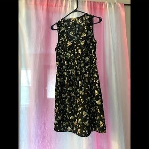 Sleeveless cute floral flare flowy dress